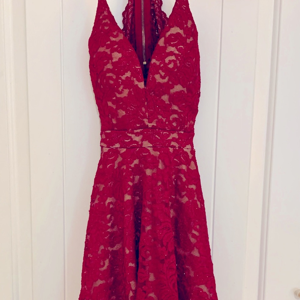 Macys Emerald Sundae red sparkle lace formal dress size small. EUC